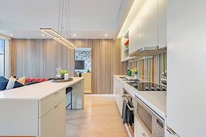 Mövenpick Suites - Downtown Toronto