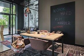 Moxy Warsaw City