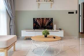 Alfa Bangsar by Plush