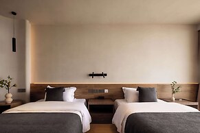 Moya Hotel - Qingdao Laoshan Scenic Area