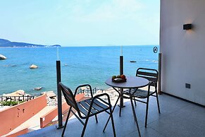 Moya Hotel - Qingdao Laoshan Scenic Area