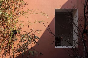 Moya Hotel - Qingdao Laoshan Scenic Area