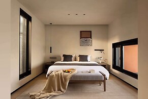 Moya Hotel - Qingdao Laoshan Scenic Area