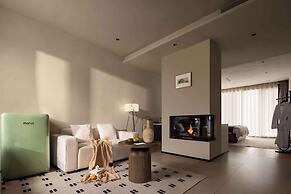 Moya Hotel - Qingdao Laoshan Scenic Area