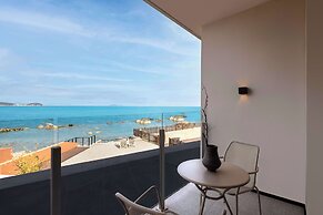 Moya Hotel - Qingdao Laoshan Scenic Area