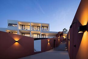 Moya Hotel - Qingdao Laoshan Scenic Area