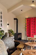 Moya Hotel - Qingdao Laoshan Scenic Area