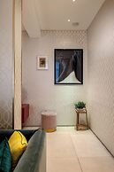 Park Lane 4-bed Huge Designer pad