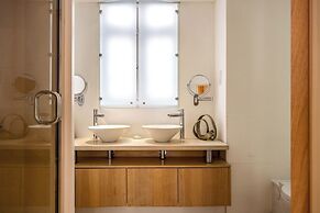 Park Lane 4-bed Huge Designer pad