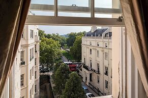 Penthouse 3-bed 3-bath on Marble Arch