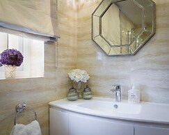 Penthouse 3-bed 3-bath on Marble Arch