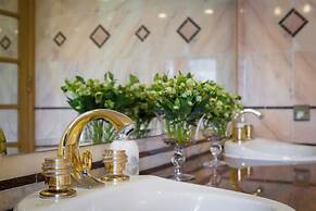 Penthouse 3-bed 3-bath on Marble Arch