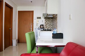 Great Location And Comfy 1Br Apartment Woodland Park Residence