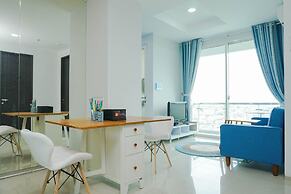 Elegant And Spacious 1Br At Citralake Suites Apartment