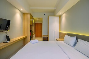 Fully Furnished With Modern Design Studio At Evenciio Apartment