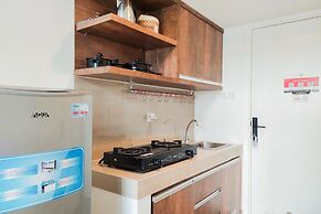 Good Deal And Comfortable Studio Loft At Kingland Avenue Apartment