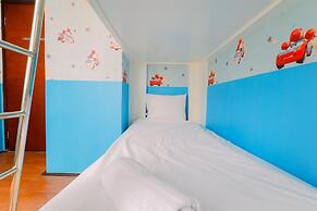 Homey And Comfy Stay 2Br Mangga Dua Apartment