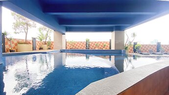 Homey And Comfy Stay 2Br Mangga Dua Apartment