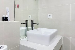 Good And Cozy Stay Studio Daan Mogot City Apartment