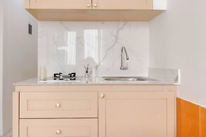 New Furnished And Comfy 2Br Menteng Square Apartment