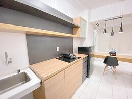 Stylish And Spacious Studio At Apartment Jarrdin Cihampelas