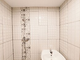 Simply Look Studio At De Prima Apartment