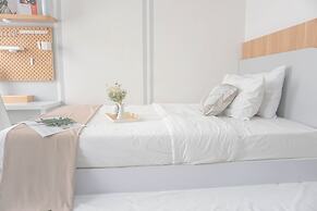 Good And Comfy Studio At Transpark Cibubur Apartment