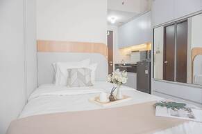 Good And Comfy Studio At Transpark Cibubur Apartment