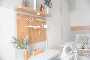 Good And Comfy Studio At Transpark Cibubur Apartment