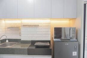 Good And Comfy Studio At Transpark Cibubur Apartment
