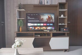 Homey And Best Deal 2Br Transpark Cibubur Apartment