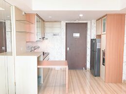 Good Place And Comfortable 2Br At Grand Sungkono Lagoon Apartment