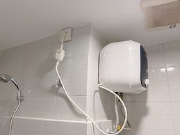 Urban Designed 3Br At Grand Asia Afrika Apartment