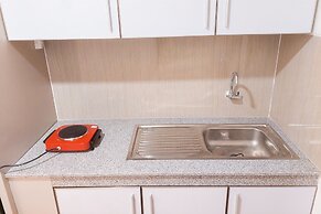 Modern Look And Comfy Studio Apartment At One Narita Residence