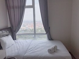 Strategic 2Br With City View At Grand Sungkono Lagoon Apartment