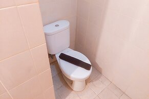 Warm And Spacious Combined Unit 2Br At Serpong Greenview Apartment