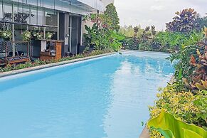 Good And Comfy 1Br Apartment At Tuscany Residence