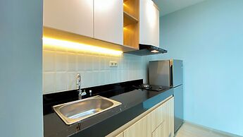 Cozy And Enjoy Living 1Br At Citralake Suites Apartment