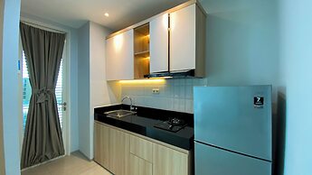 Cozy And Enjoy Living 1Br At Citralake Suites Apartment