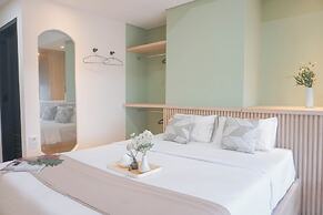 Simply Design Studio At Pollux Chadstone Apartment