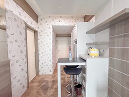 Comfortable Living And Good Place 1Br At Tanglin Supermall Mansion Apa