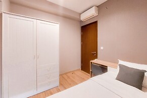 Nice And Modern 2Br Apartment At M-Town Signature
