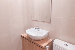 Nice And Modern 2Br Apartment At M-Town Signature