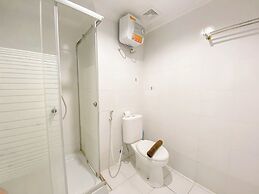 Cozy And Warm Studio Room At Paltrow City