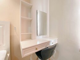 Cozy And Warm Studio Room At Paltrow City