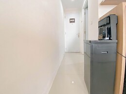 Cozy And Warm Studio Room At Paltrow City