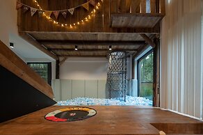 BuSu Forest Forever Hotel