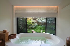 BuSu Forest Forever Hotel