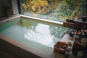 BuSu Forest Forever Hotel