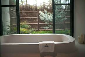 BuSu Forest Forever Hotel